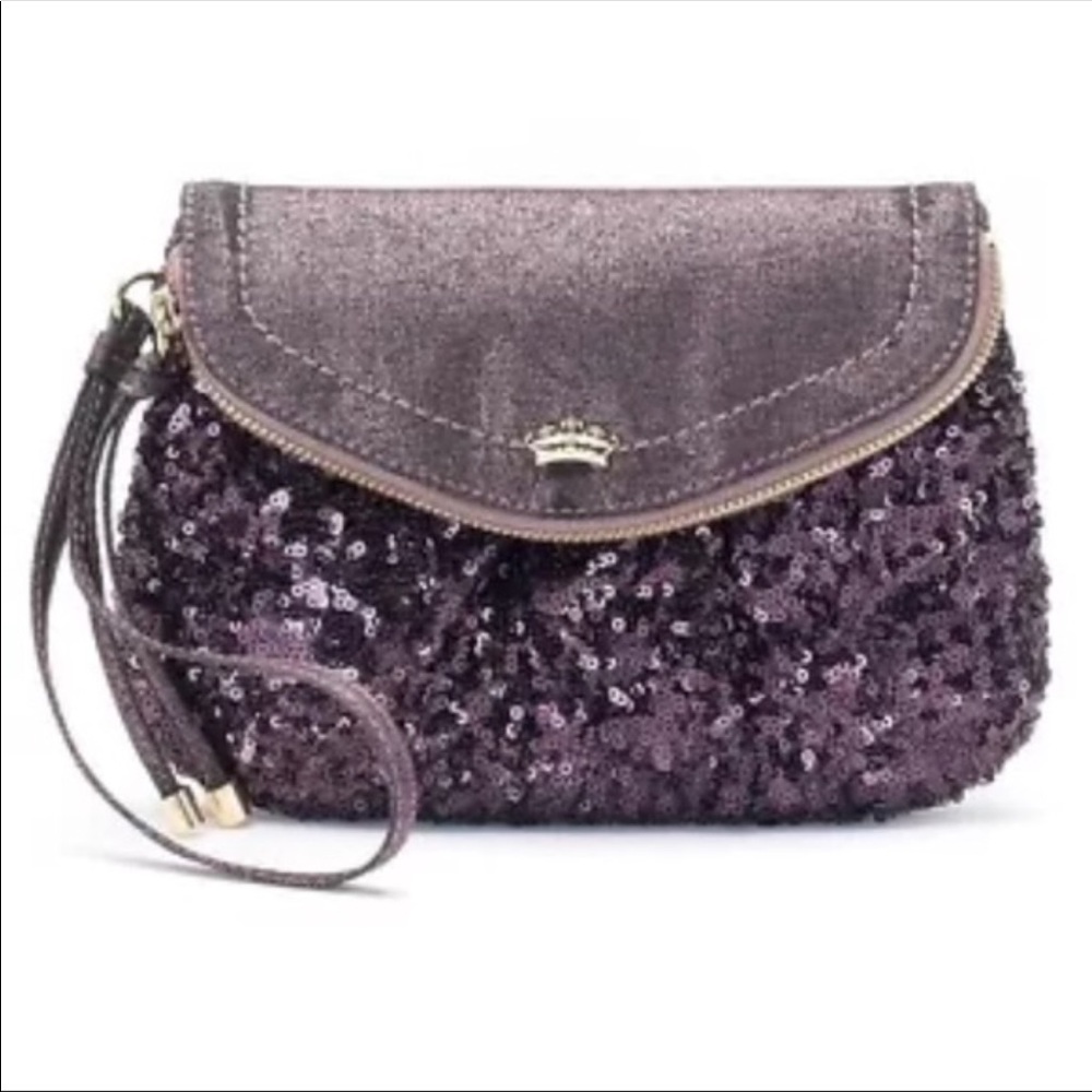 NWT Juicy Couture Traveler Wristlet, Grape